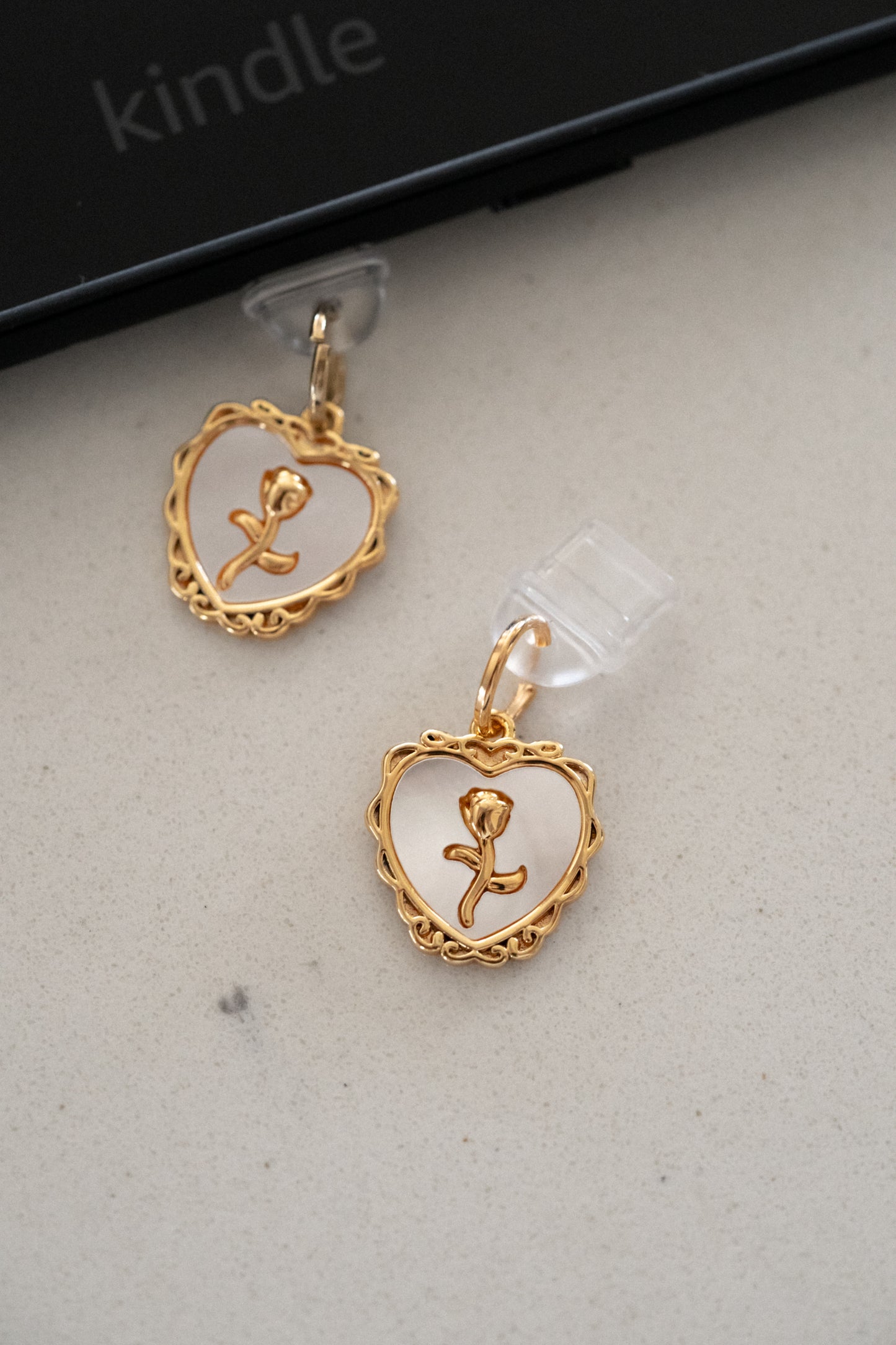 Gilded Rose Kindle Dust Plug Charm