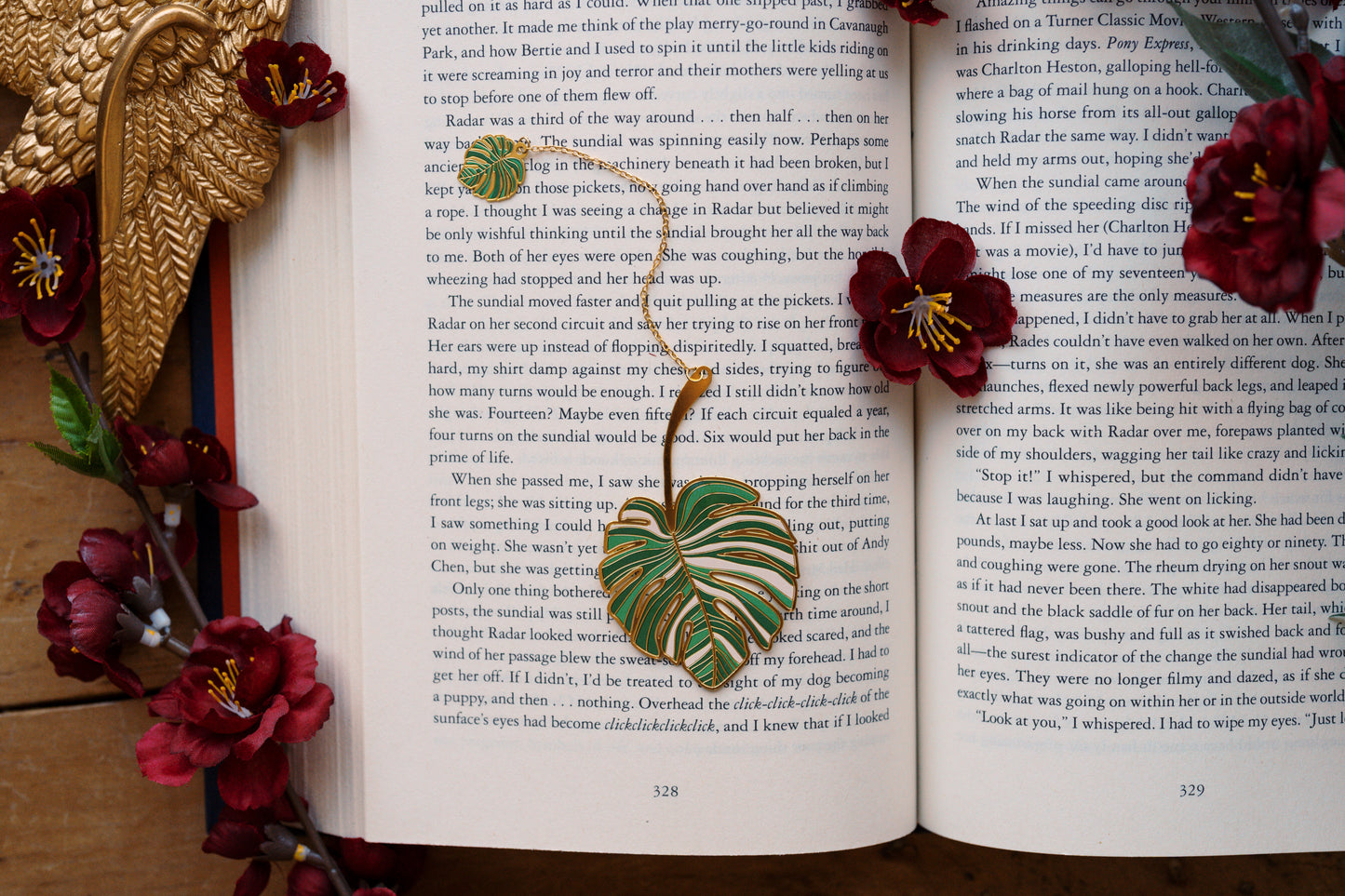 Monstera Leaf Metal Bookmark