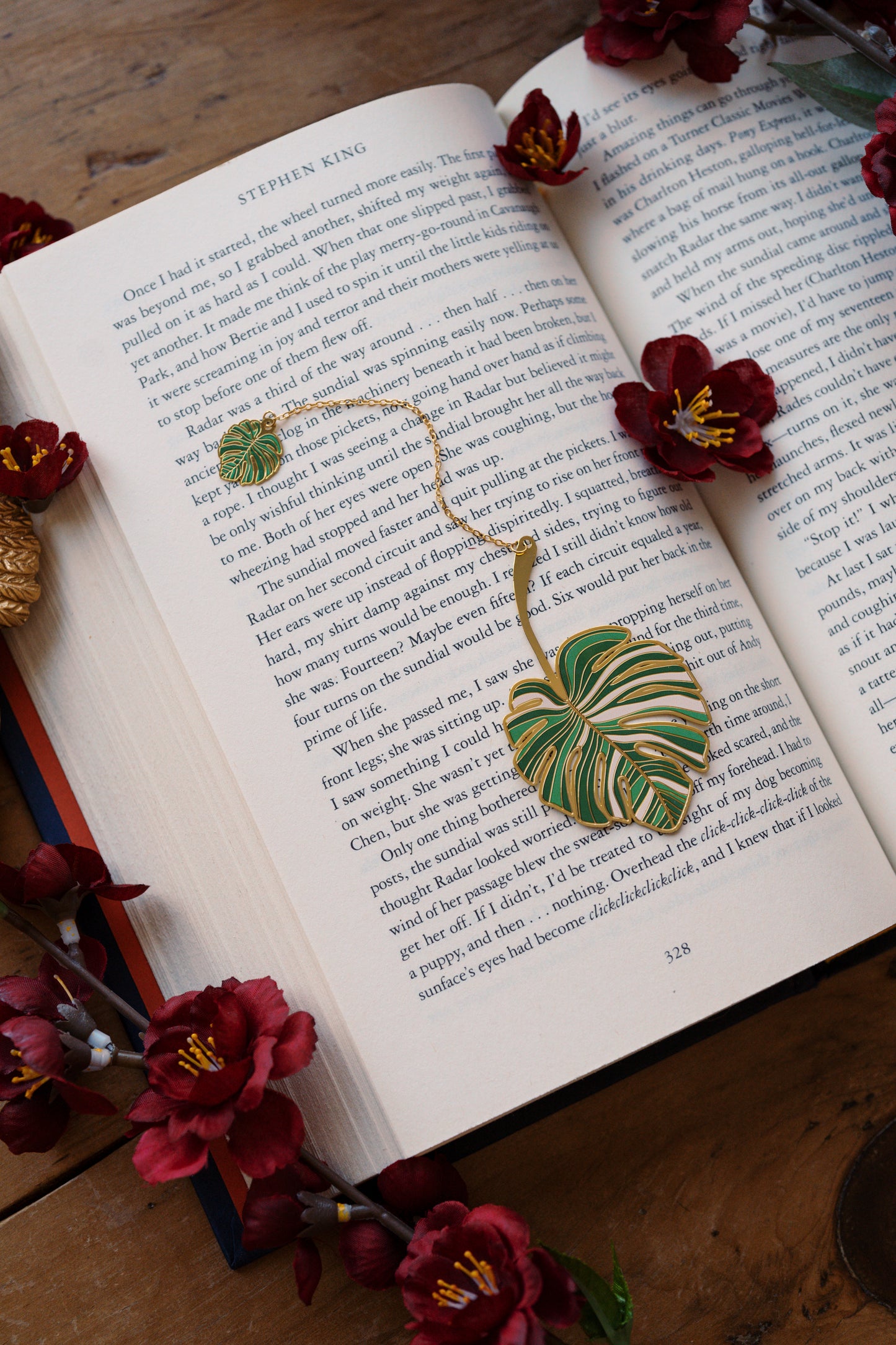 Monstera Leaf Metal Bookmark