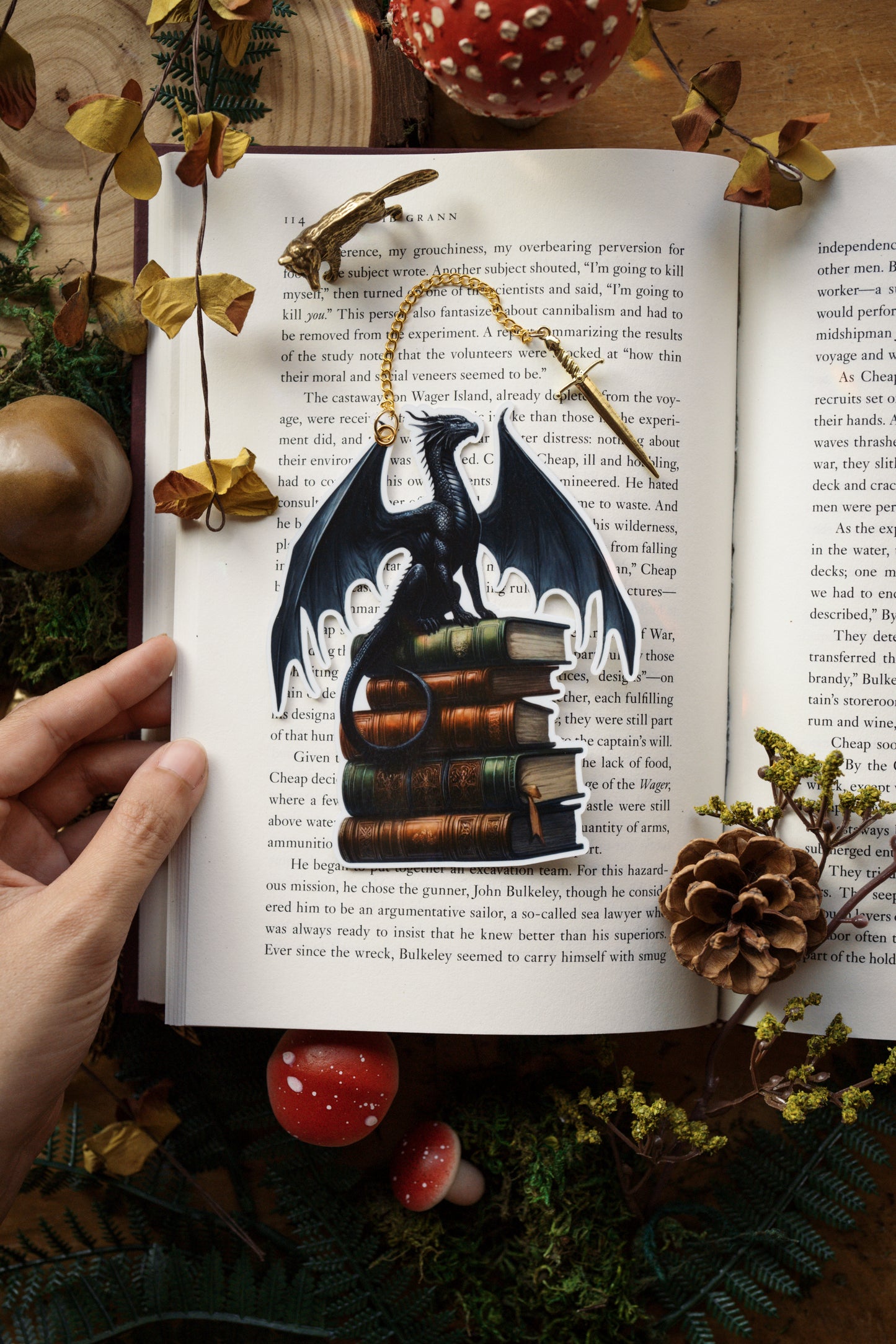 The Dragon’s Literary Hoard Bookmark