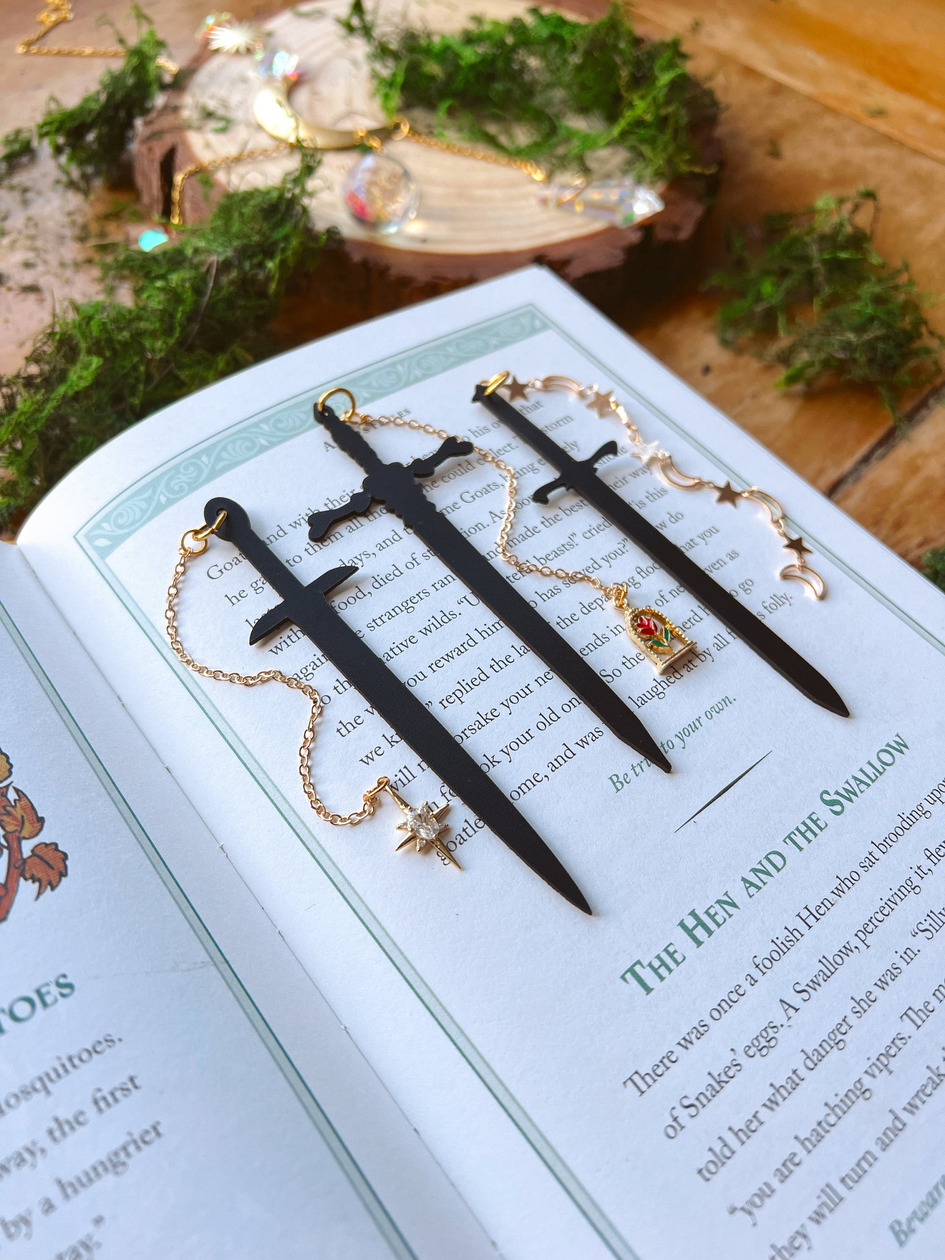 Mini Leather Sword Bookmark Set, Fantasy Bookmark, Elven-Inspired Bookmark, Gift for Readers, Elf Fairy Faerie Fae Bookmark