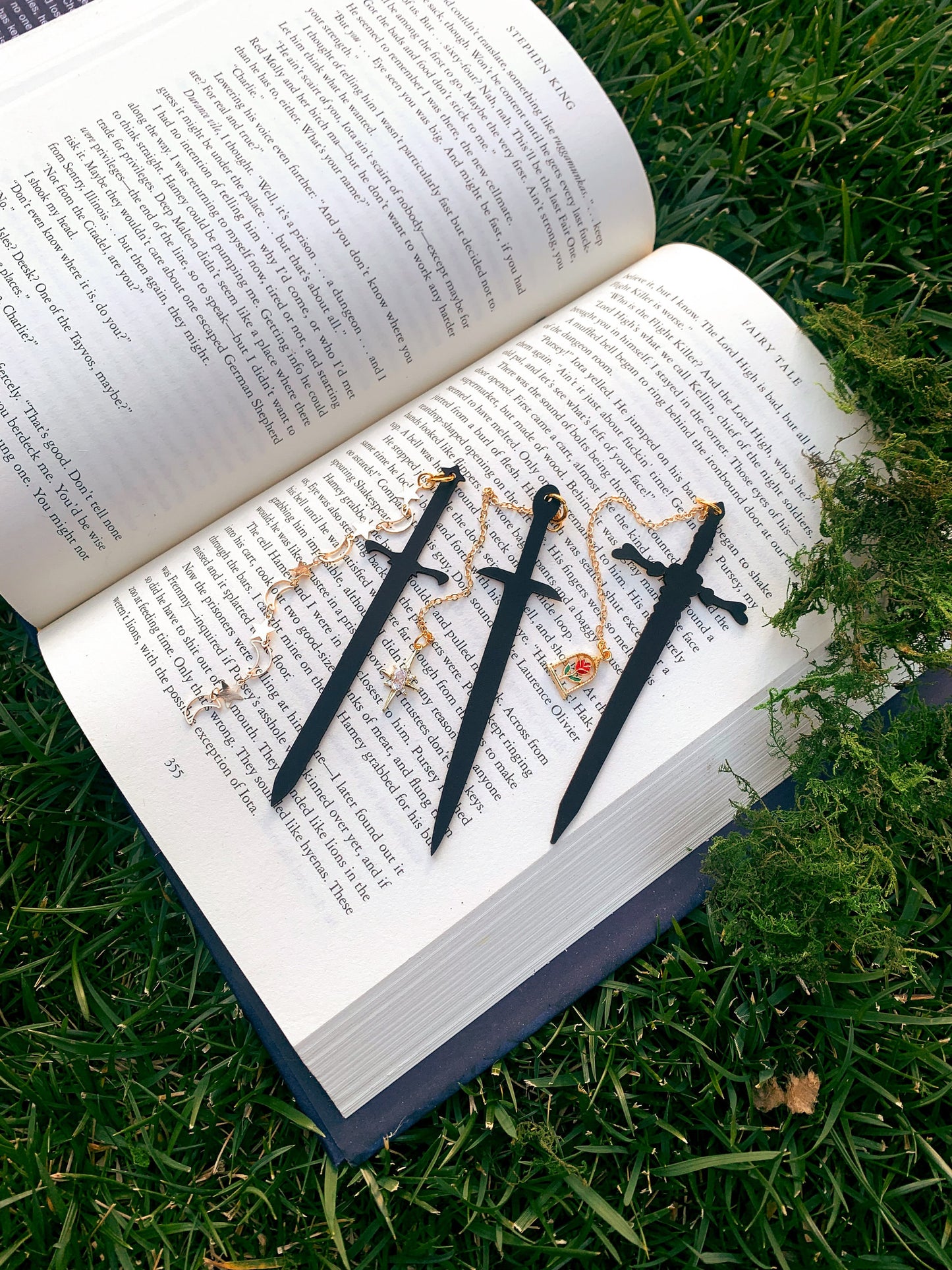 Mini Leather Sword Bookmark Set, Fantasy Bookmark, Elven-Inspired Bookmark, Gift for Readers, Elf Fairy Faerie Fae Bookmark