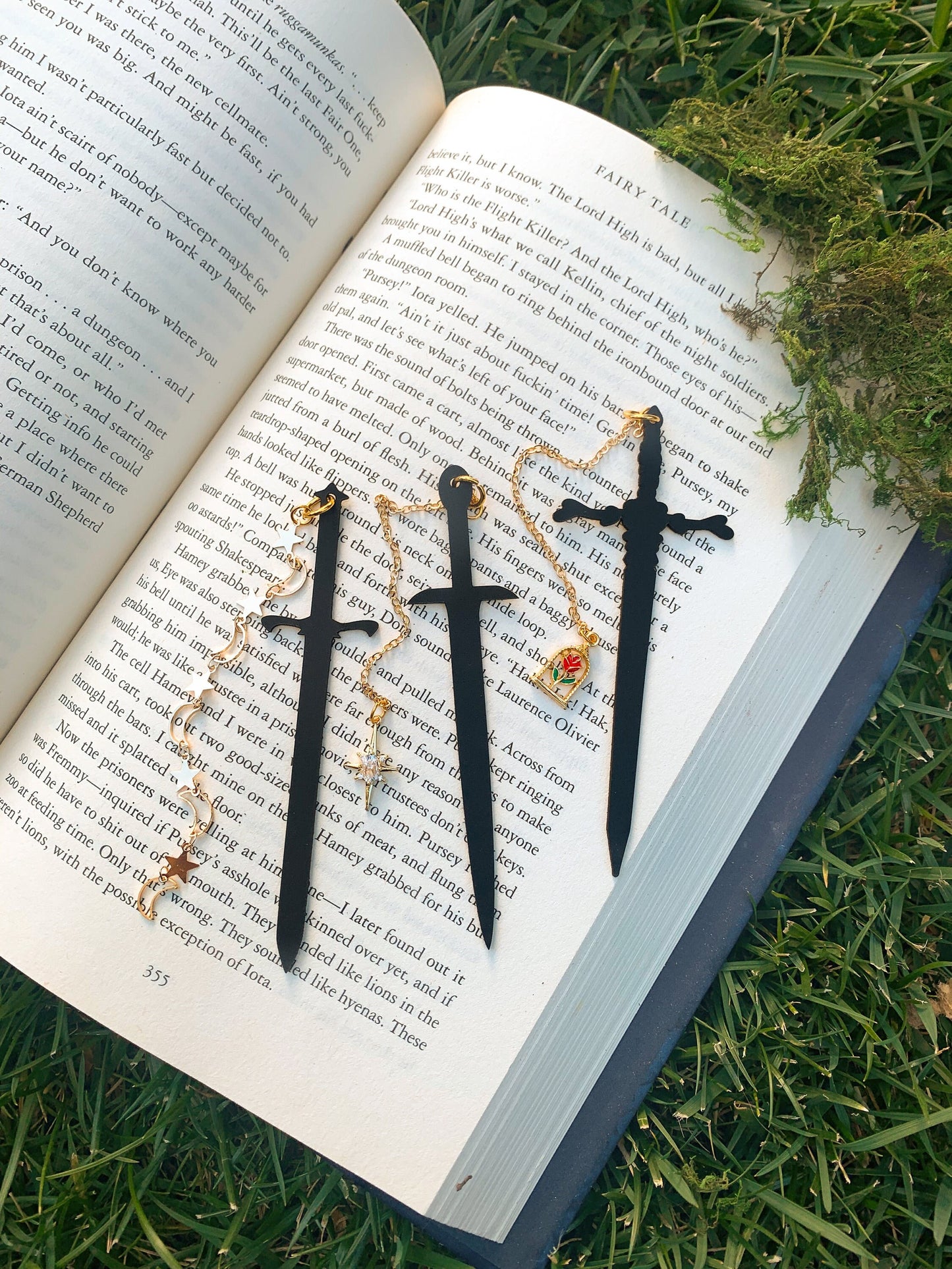 Mini Leather Sword Bookmark Set, Fantasy Bookmark, Elven-Inspired Bookmark, Gift for Readers, Elf Fairy Faerie Fae Bookmark