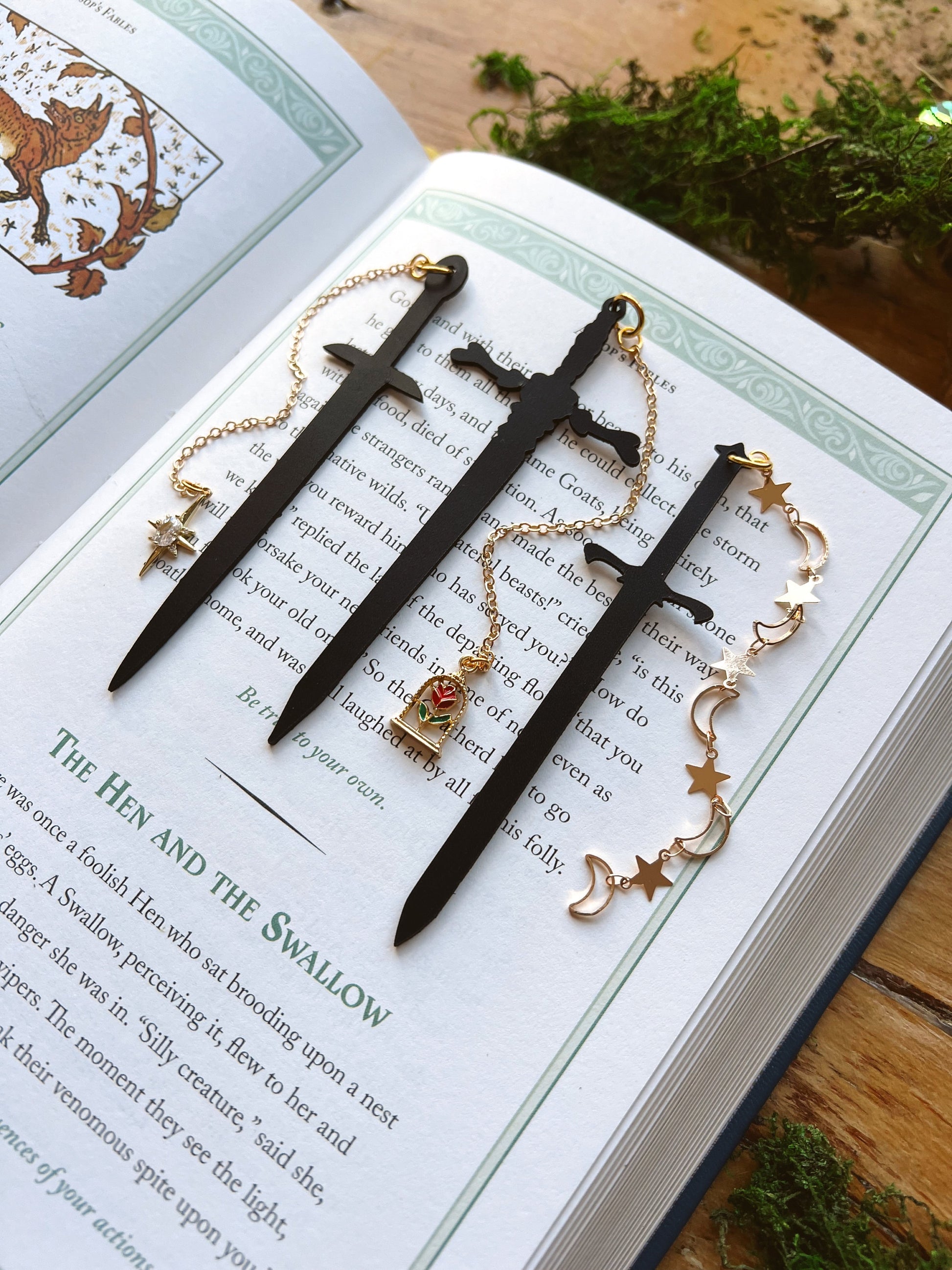 Mini Leather Sword Bookmark Set, Fantasy Bookmark, Elven-Inspired Bookmark, Gift for Readers, Elf Fairy Faerie Fae Bookmark