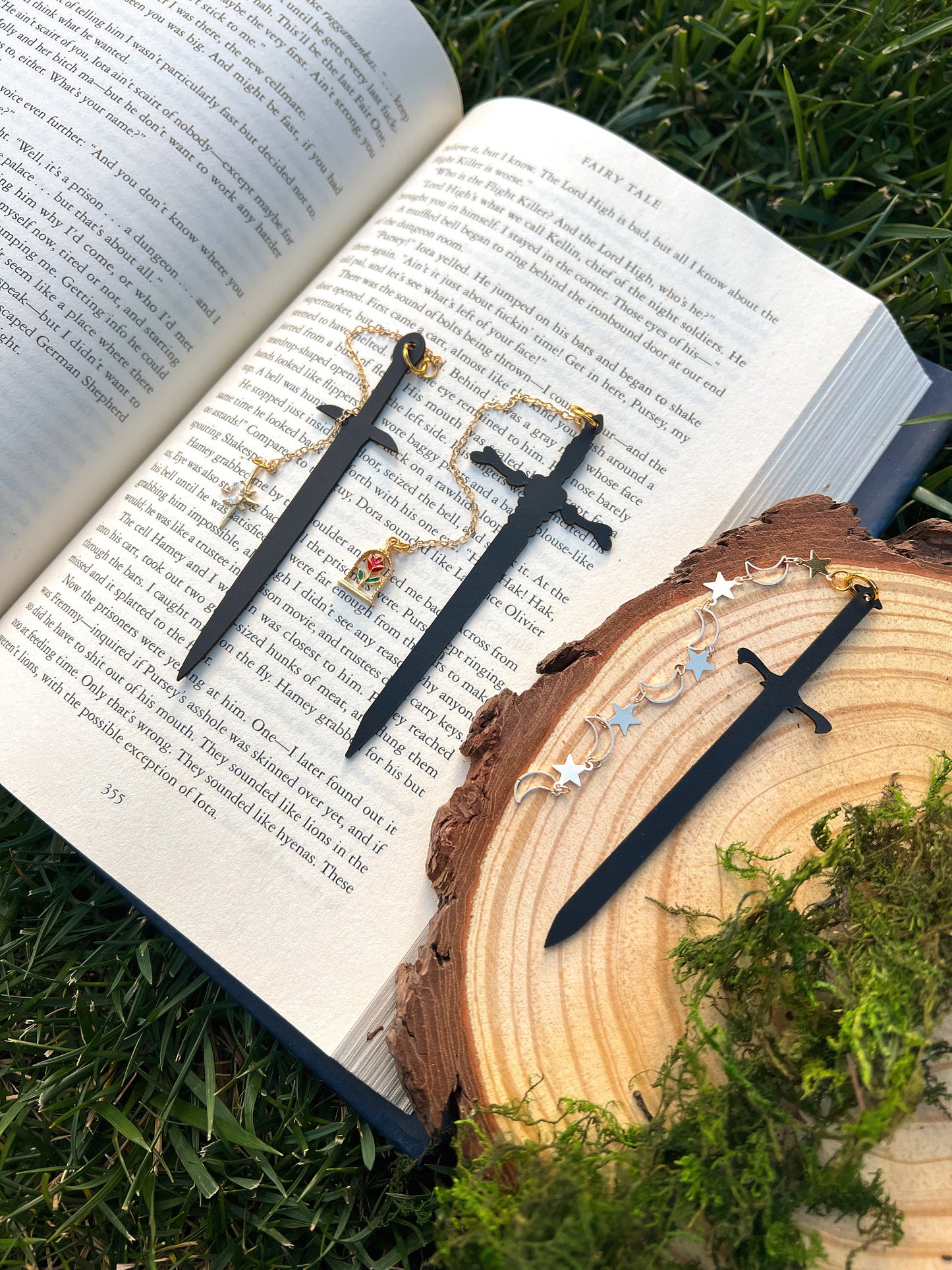 Mini Leather Sword Bookmark Set, Fantasy Bookmark, Elven-Inspired Bookmark, Gift for Readers, Elf Fairy Faerie Fae Bookmark